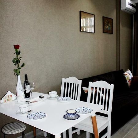Batumi-Cozy Apartment 外观 照片